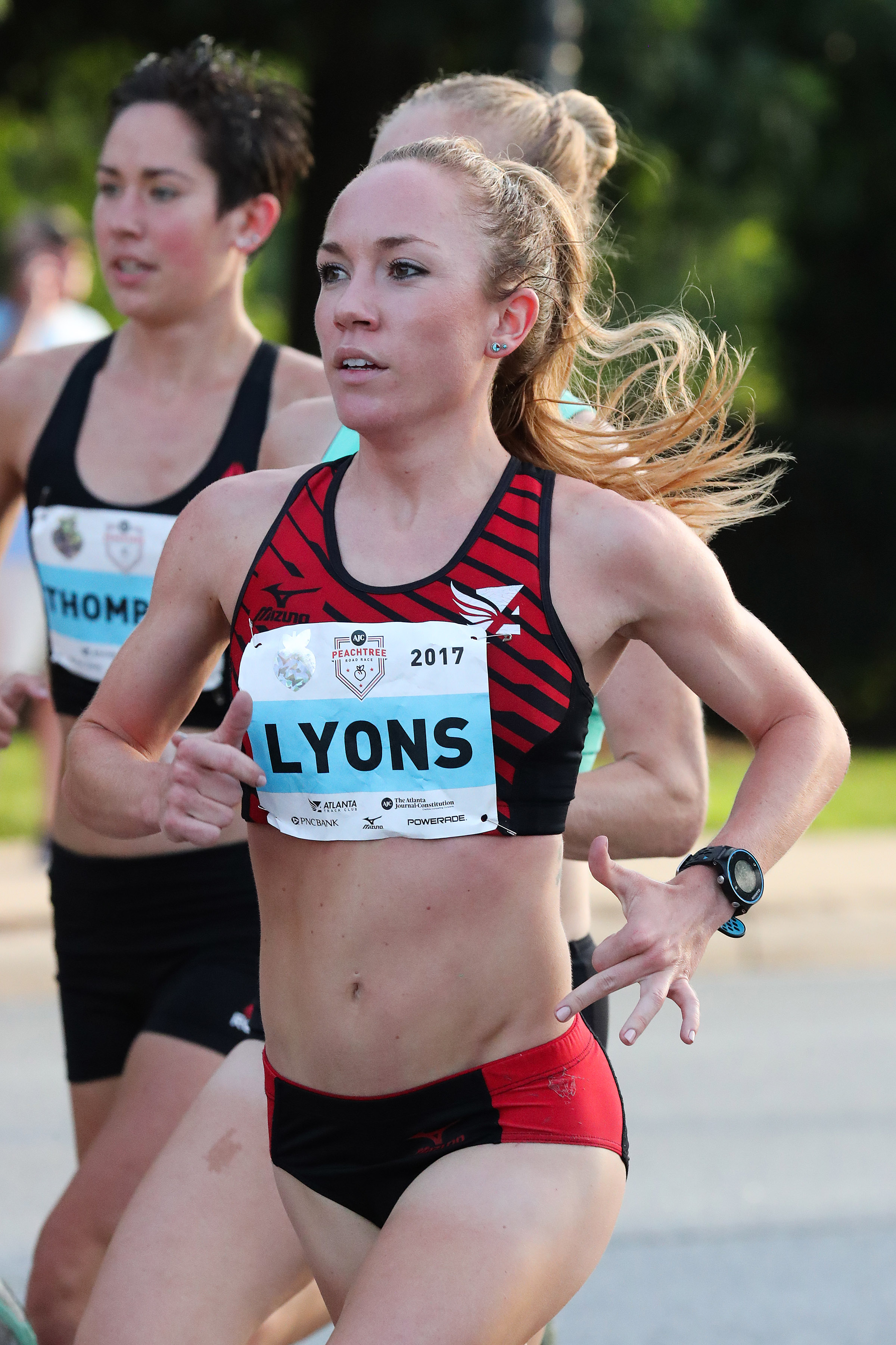 mizuno running shoes peachtree road race