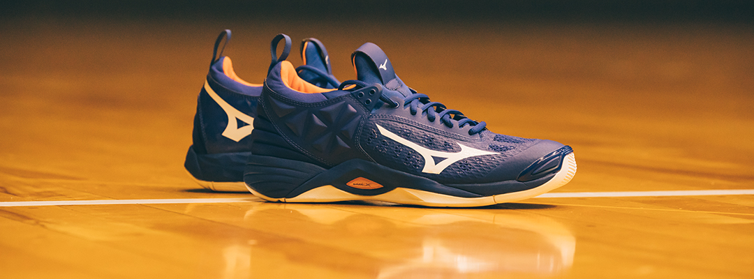 mizuno volleyball shoes 2015